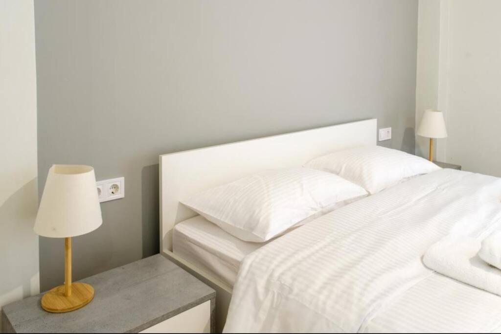 Modern Pangrati Flat! Apartment Athens Exterior photo