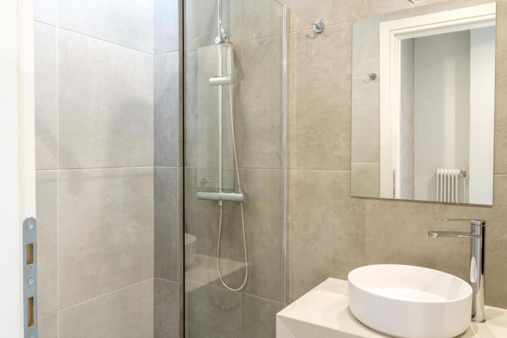 Modern Pangrati Flat! Apartment Athens Exterior photo