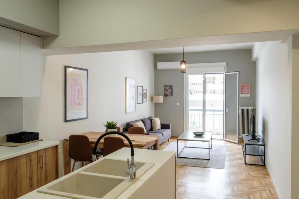 Modern Pangrati Flat! Apartment Athens Exterior photo